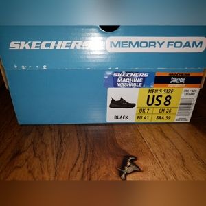 Sketchers Memory Foam Athletic Shoes Size 8